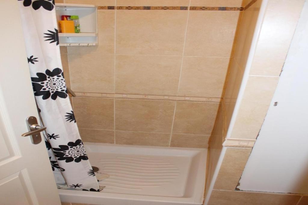 Amiraute Apartment J9 سان سيبريان المظهر الخارجي الصورة